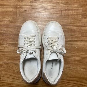 White shoes women size 8